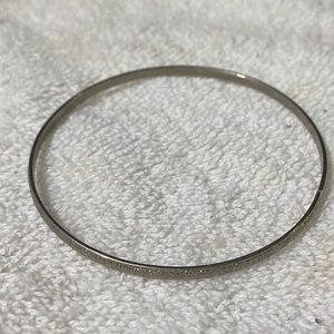 Silver Bangle Bracelet w/Vintage Design